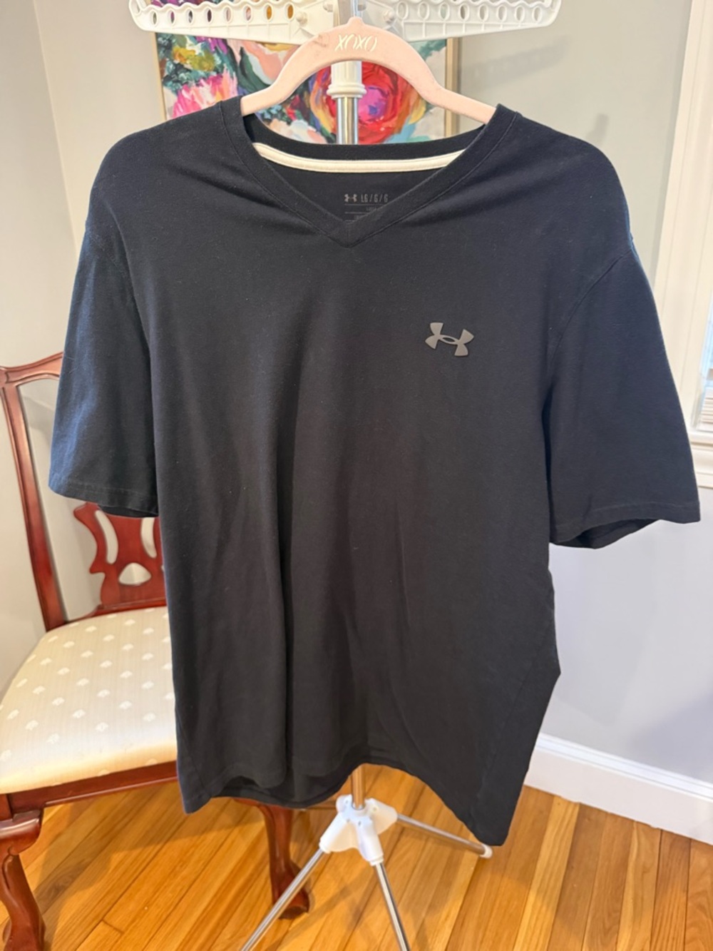 Under Armour Men’s Black Short-Sleeve V-Neck Performance Tee